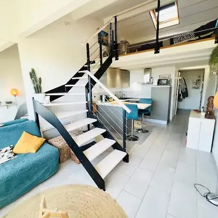 T2 Mezzanine-vue Mer-plage A 600m-parking Apartment *