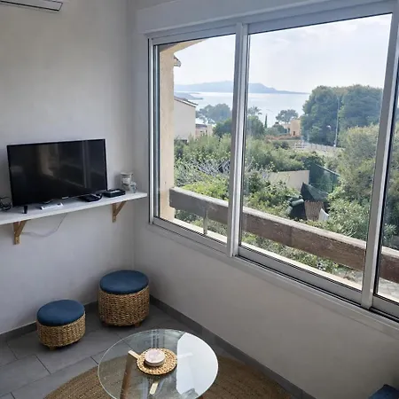 Apartment T2 Mezzanine-vue Mer-plage A 600m-parking Bandol